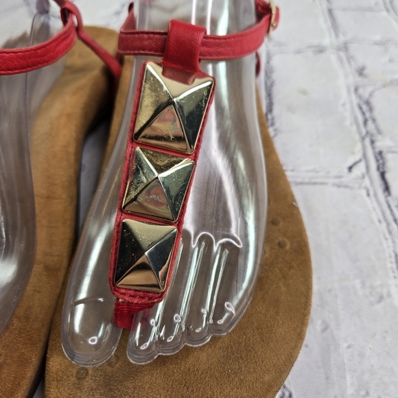 Vionic Nala red strappy gold stud metal accent thong  sandals - Picture 9 of 10